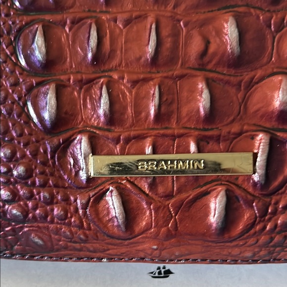 Elegant Crocodile Embossed Bag in Dawning Ombré Melbourne - Picture 2 of 8